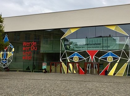 Audimax, Uniplatz,
Foto: Prof. Anne-Katrin Neyer